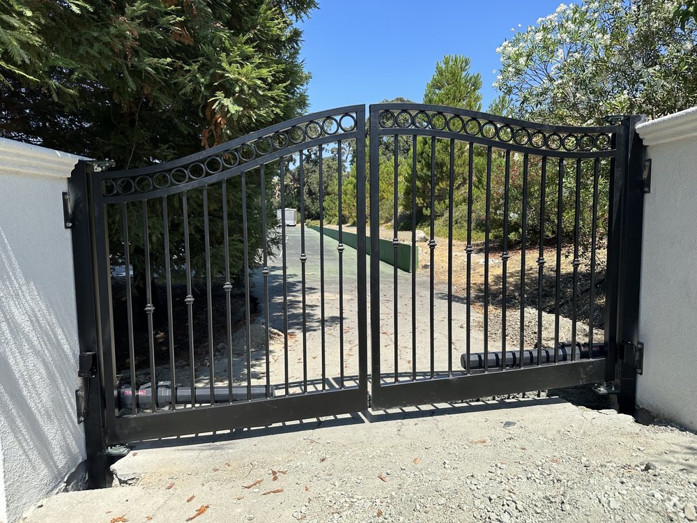 Automatic wrought iron residential driveway gate